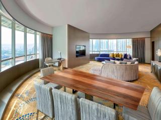 Pullman Kuala Lumpur City Centre Hotel & Residences - 2