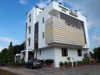 HOTEL NANGIS PRIDE - Jaipur - 0