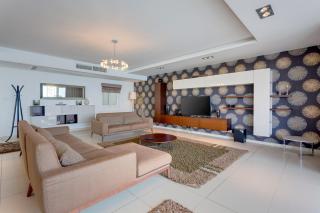 Contemporary, Luxury Apartment with Valletta and Harbour Views - Sliema - 1