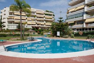 luxury modern apartment with terrace, pool and garage! - Marbella - 8