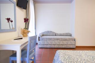Blu Hotel Laconia Village - Cannigione - 3