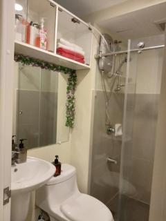 IT PARK, Cebu City, Twin Beds Avida Riala - unlimited data fast internet up to 100mbps - 1