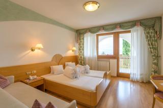Glanzhof Hotel & Apartments - Marling - 2