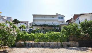 Apartments and Room Mate-Mare - Primošten - 0