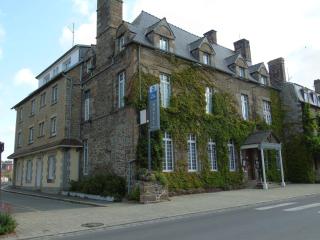 Best Western Hôtel Montgomery - Pontorson - 0