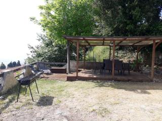 Maison mitoyenne 68m², 2 pièces + véranda, jardin 100m² avec pergola, vue mer - Nice - 2