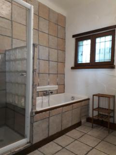 Maison mitoyenne 68m², 2 pièces + véranda, jardin 100m² avec pergola, vue mer - Nice - 1