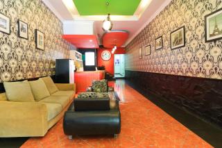 Labuana Homestay & Cafe Garden - Makassar - 4