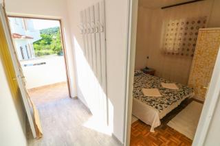 Apartments Reljic with Terrace - Baška - 9