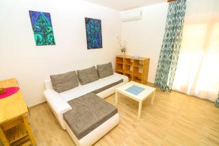 Apartments Reljic with Terrace - Baška - 4
