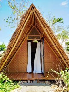 SEE-KEE-HOR Cafe and Hostel - Siquijor - 1