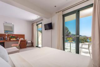 Tosca Beach Hotel - Palaión Tsiflíkion - 1