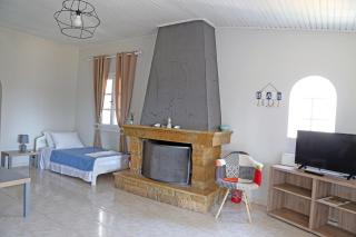 Calypso Apartments - Artemida - 1