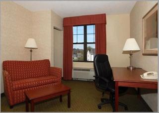 Comfort Suites Hanes Mall - 6