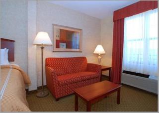 Comfort Suites Hanes Mall - 5