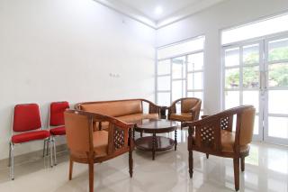 RedDoorz at Hotel Putra Perdana Klaten - Klaten - 6