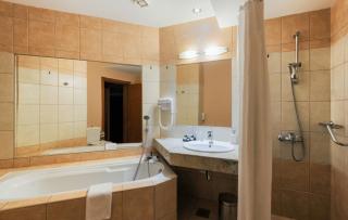 Hotel Arka - Skopje - 9