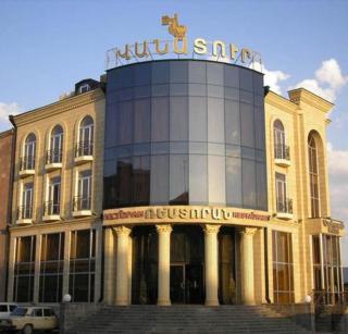 Vanatur Hotel - Guiumri - 9