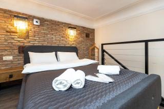 Wehost Apartment With A Patio - Tbilisi - 2