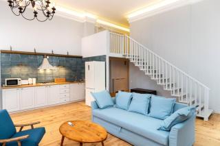 Charming Sololaki 1BR Mezzanine Apt - By Wehost - Tbilisi - 9
