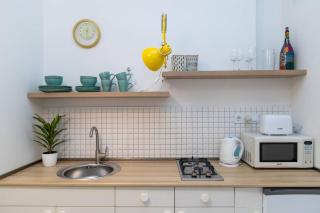 Chic 1BR Apt with Balcony - By Wehost - Tbilisi - 6