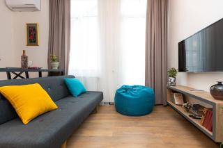 Chic 1BR Near Fabrika for 3 - By Wehost - Tbilisi - 2