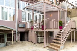 Wehost Mezzanine Apartment - Tbilisi - 5