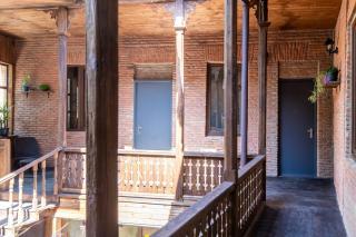 Wehost Apartment Next to Rustaveli Avenue - Tbilisi - 2