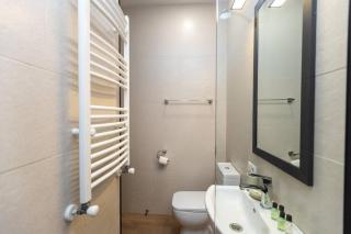 Wehost Apartment With 3 Bedrooms - Tbilisi - 3