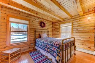Private Franconia Log Cabin - 4