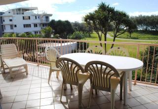 Surfside On The Beach - Buddina - 1