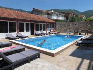 Guest House Villa Živanović - Herceg Novi - 4