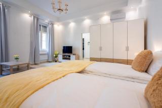 Town Hall Apartment - Budapest - 9