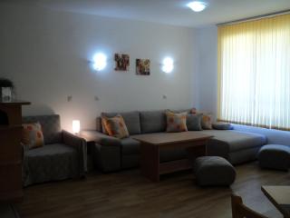 Meni Apartments and Guest Rooms - Sosopol - 1