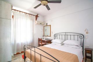 Chrysoula's Guest House - Città di Skiathos - 1