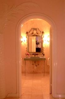 Graycliff Hotel - 5