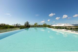 Oceanstone by Holy Cow, studio, next building view - Bang Tao Beach - 7