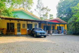 RedDoorz near STAB Syailendra Kopeng - Salatiga - 8