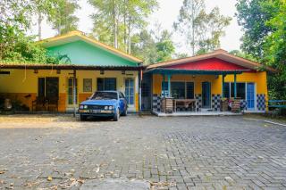 RedDoorz near STAB Syailendra Kopeng - Salatiga - 9