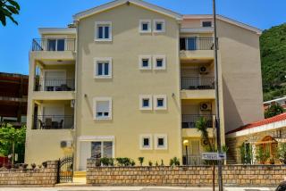 Apartmani Marina Kopitovic - Petrovac na Moru - 0