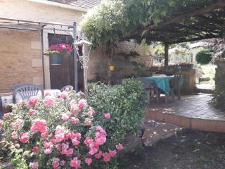 halte aux places - Marcillac-Saint-Quentin - 8