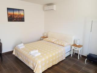 Apartments M&E - Mokošica - 0