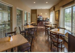 Best Western Plus Pioneer Park Inn - Fairbanks - 7