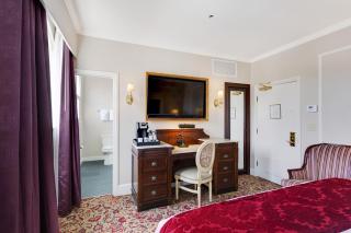 Prince Conti Hotel - 2