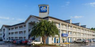 InTown Suites Extended Stay Jacksonville FL - Beach Blvd - 9
