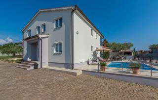 Silver Holiday House - 2