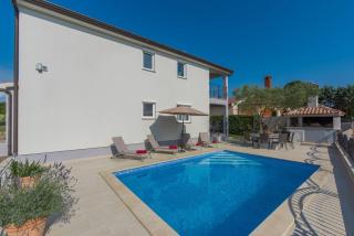 Silver Holiday House - 7