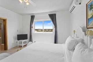 Turtle's Nest Beach Resort - 8