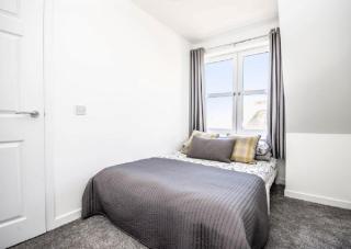 Carvetii - Edward House D - 2 Dbl bed 2nd floor flat - Dunfermline - 7