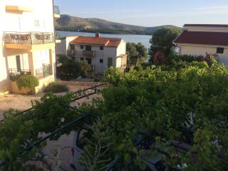 Apartments Maslina - Zaboric - 3